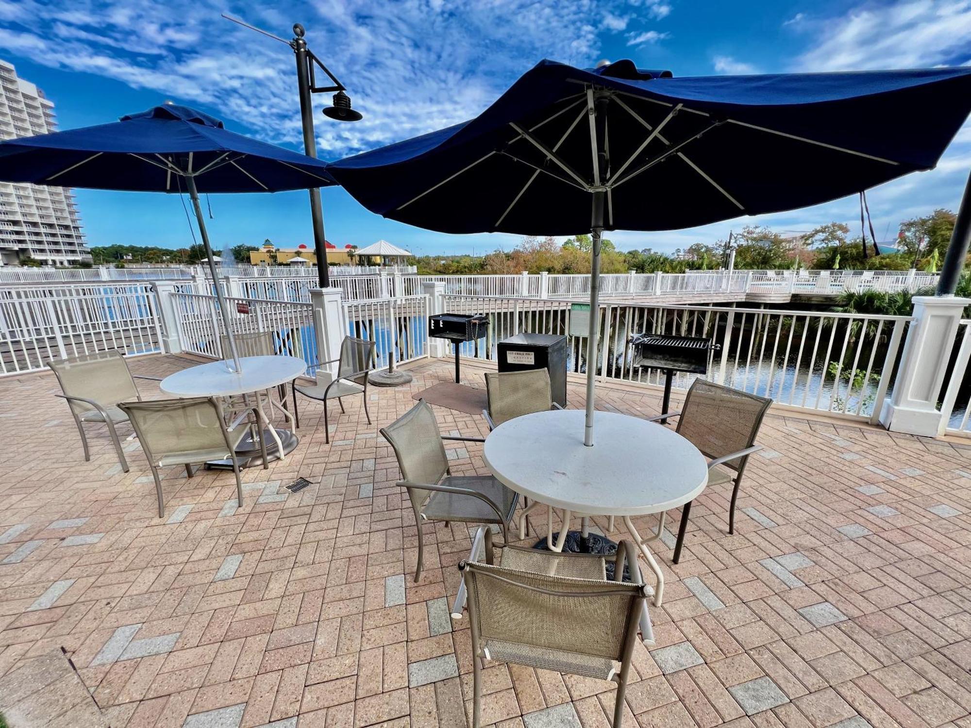 Floor 3bd Bunks Condo! Family Resort! 5 Pools! Free Chair Service! * Panama City Beach