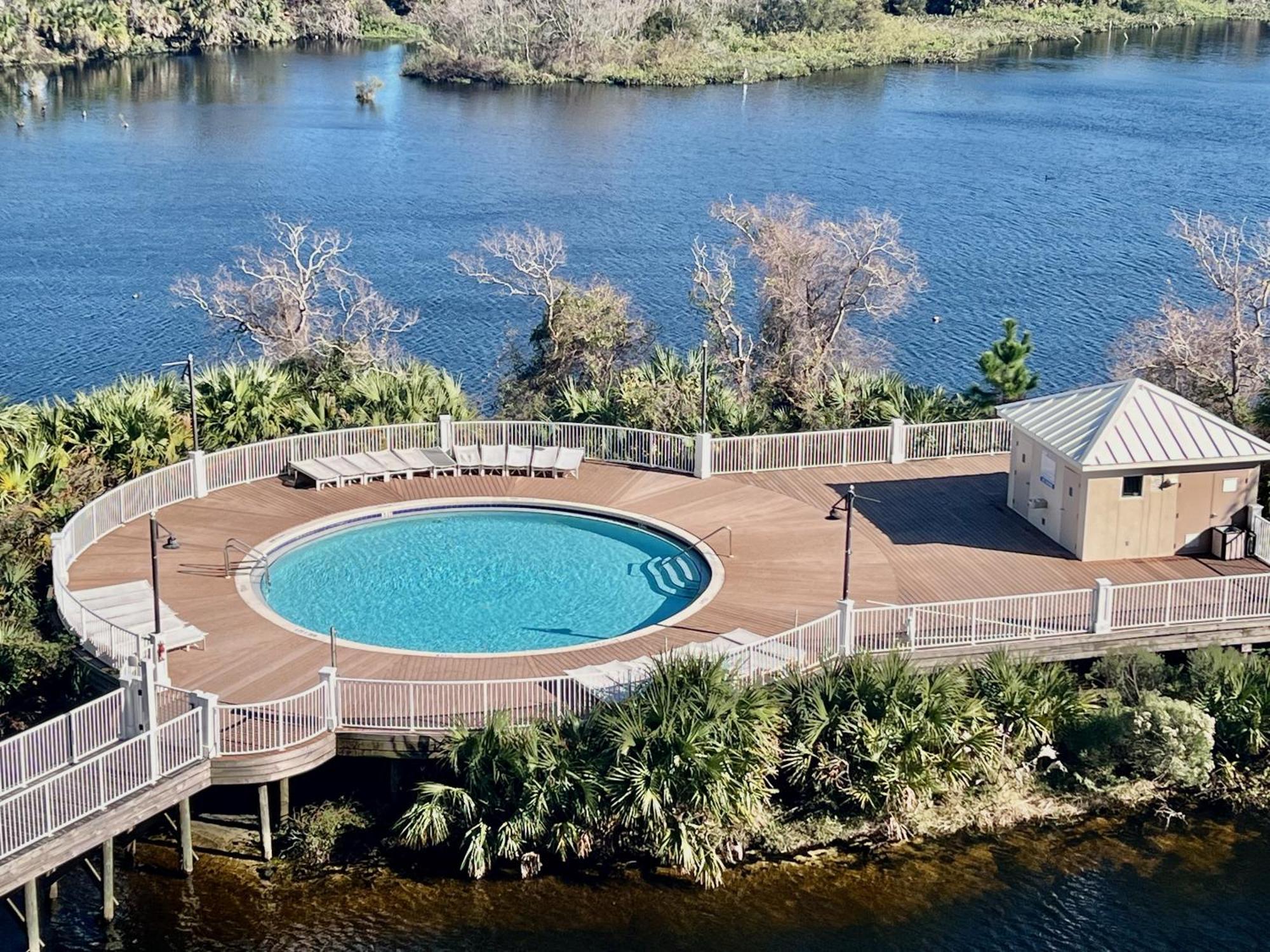 Apartment Floor 3bd Bunks Condo! Family Resort! 5 Pools! Free Chair Service!