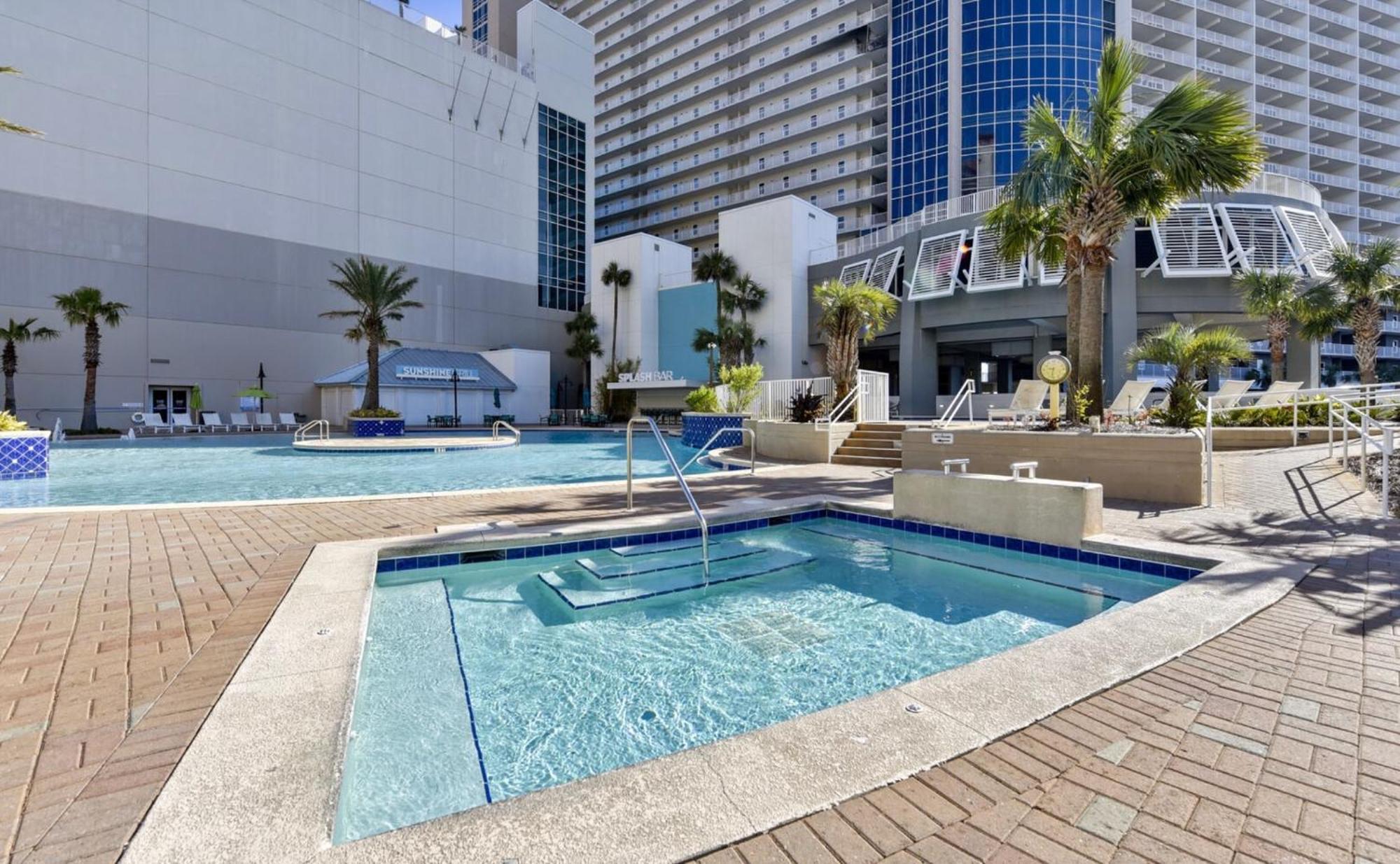 Floor 3bd Bunks Condo! Family Resort! 5 Pools! Free Chair Service!