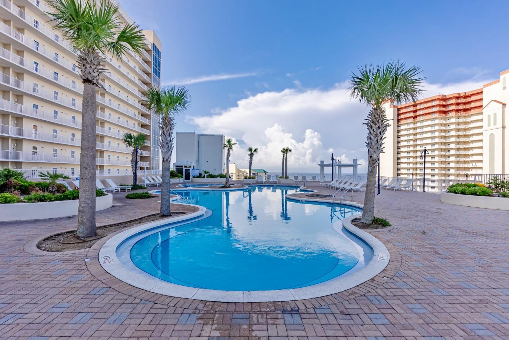 Floor 3bd Bunks Condo! Family Resort! 5 Pools! Free Chair Service! Apartment Panama City Beach