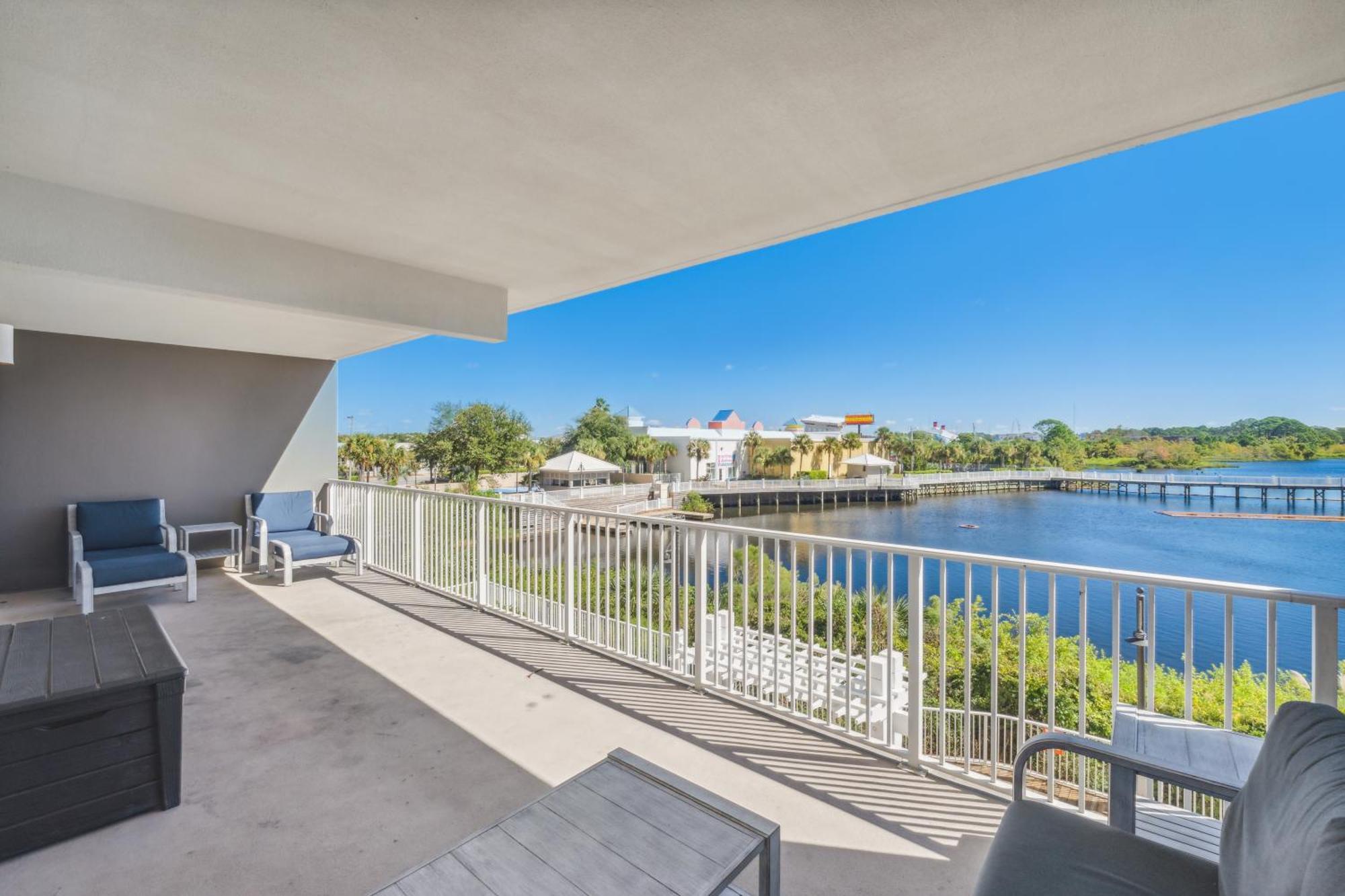 Apartment Floor 3bd Bunks Condo! Family Resort! 5 Pools! Free Chair Service!
