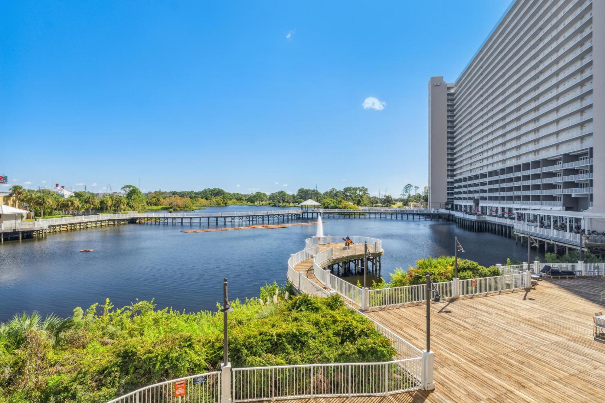 Floor 3bd Bunks Condo! Family Resort! 5 Pools! Free Chair Service!